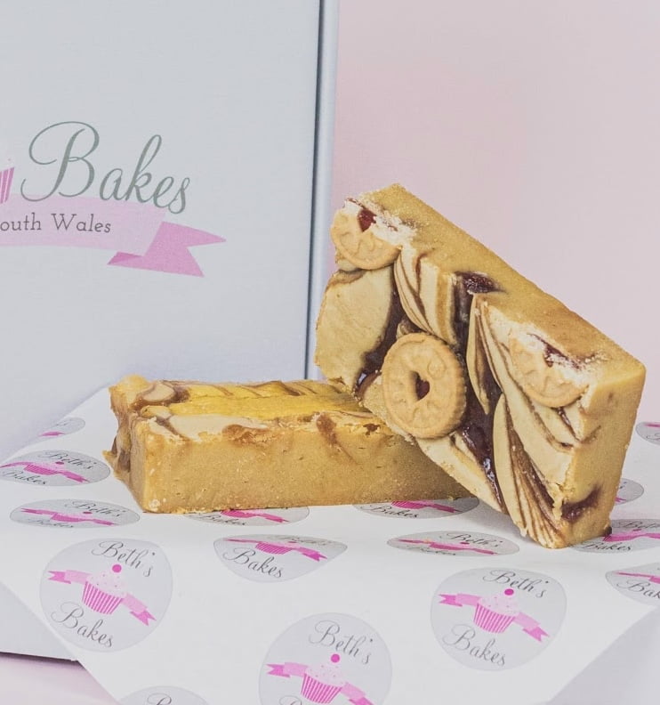 Buy Biscuit Blondies Box - Beths Bakes