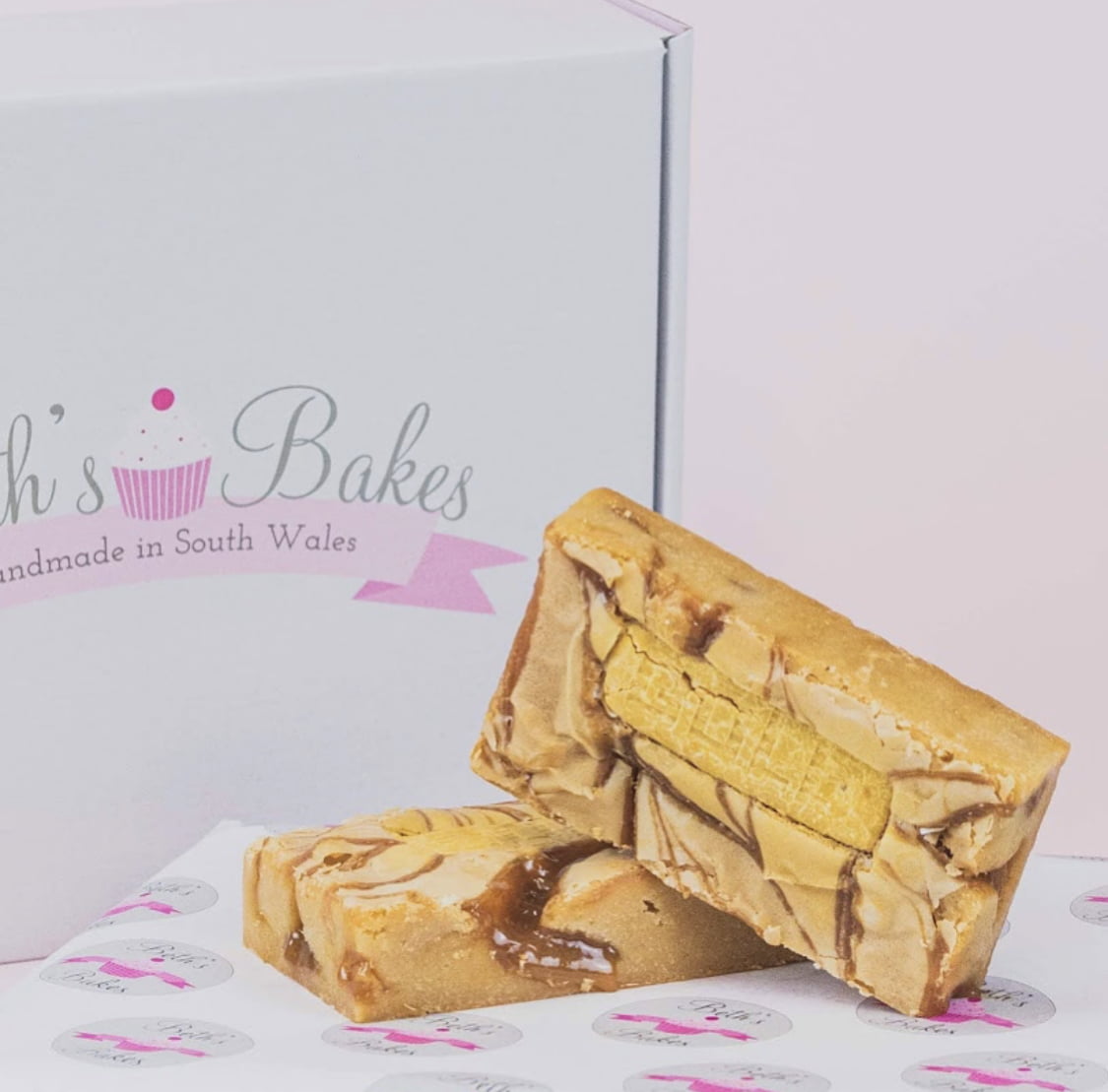 Buy Caramel Gold Bar Blondies - Beths Bakes